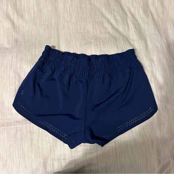Lululemon Nylon Elastane Hottie Mini Shorts 2”Inseam Running Walk Navy Blue - Picture 1 of 5